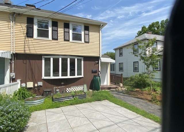 Property at 107 Sunnyside Ave, Arlington, MA 02474, 2 beds, 1.5 baths