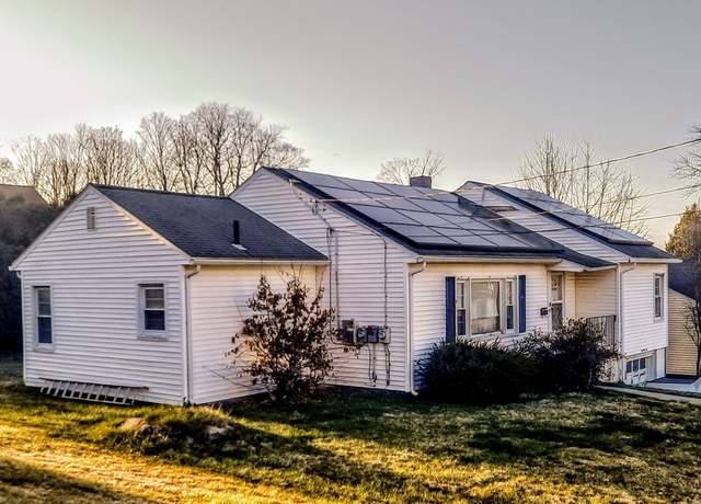 Property at 76 Belmont Rd, Leominster, MA 01453, 3 beds, 1.5 baths