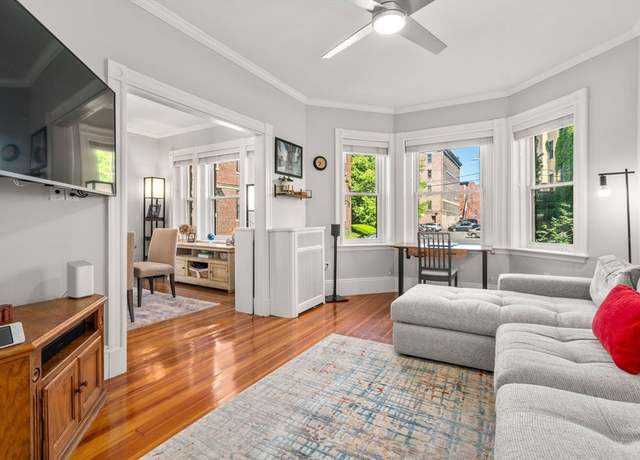 Property at 17 Park Vale #2, Brookline, MA 02446, 2 beds, 1 bath