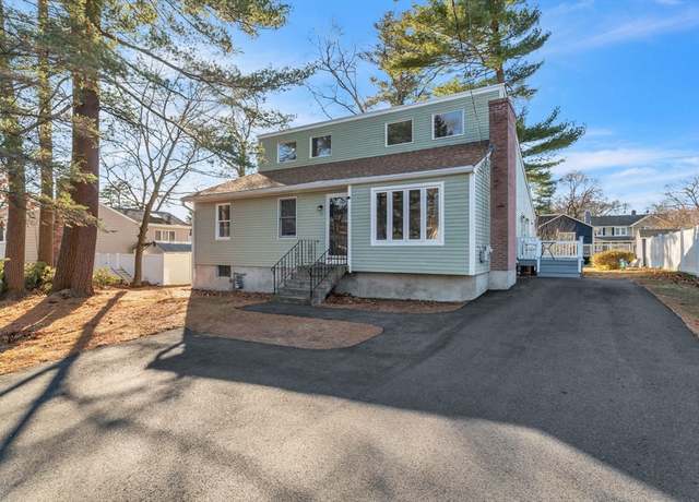 Property at 13 Algonquin Dr, Burlington, MA 01803, 4 beds, 2.5 baths