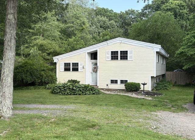 Property at 221 East St, Mansfield, MA 02048, 3 beds, 1 bath
