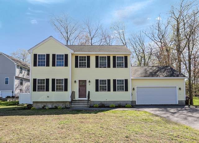 Property at 22 Mohawk Cir, Georgetown, MA 01833, 3 beds, 2.5 baths