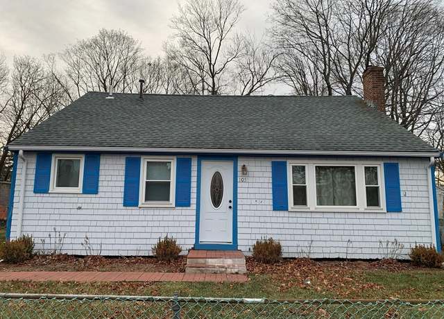 Property at 105 Massasoit Ave, Brockton, MA 02302, 3 beds, 1.5 baths