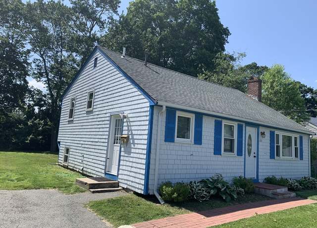 Property at 105 Massasoit Ave, Brockton, MA 02302, 3 beds, 1.5 baths