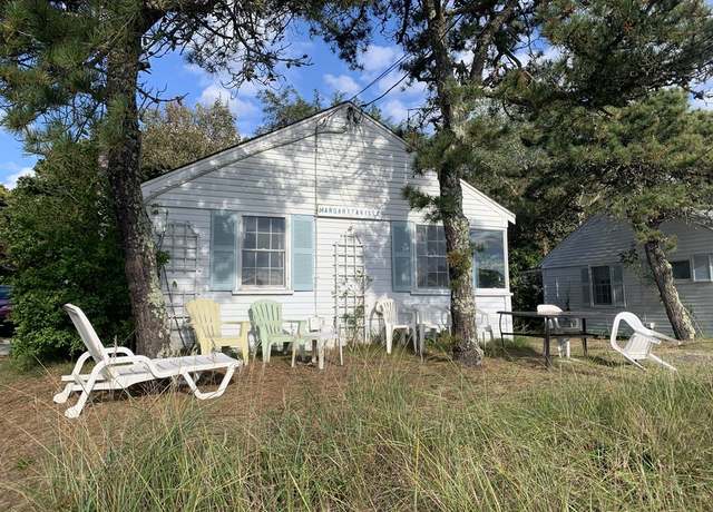 Property at 260 Kendrick Ave #4, Wellfleet, MA 02667, 3 beds, 1 bath