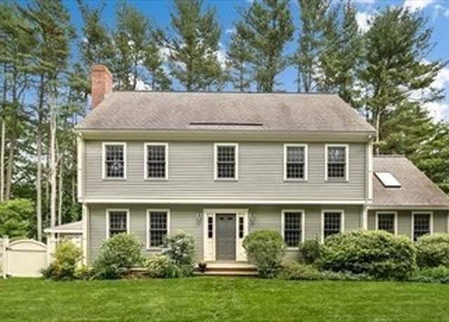 Property at 117 Perkins Row, Topsfield, MA 01983, 3 beds, 2.5 baths
