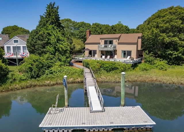 Property at 8 Taffrail Way, Mashpee, MA 02649, 3 beds, 2 baths