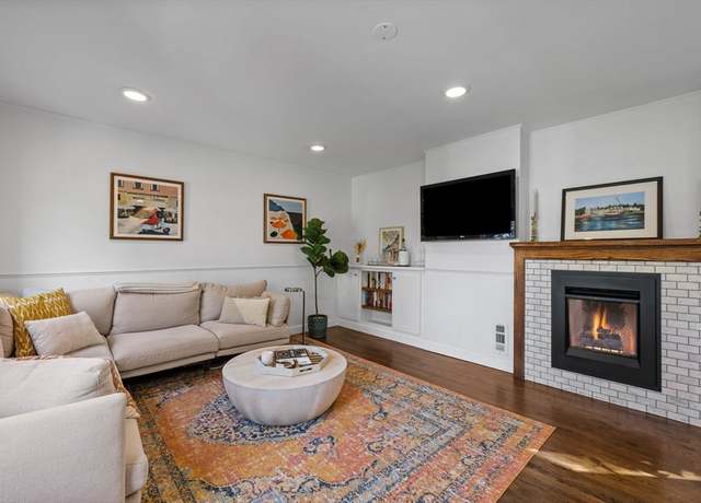 Property at 3 Short Street Pl, Boston, MA 02129, 1 bed, 1.5 baths