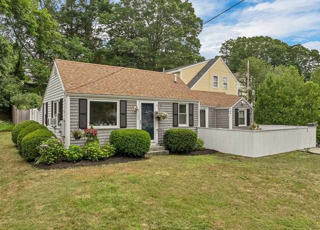 Property at 202 Low St #202, Newburyport, MA 01950, 2 beds, 1 bath
