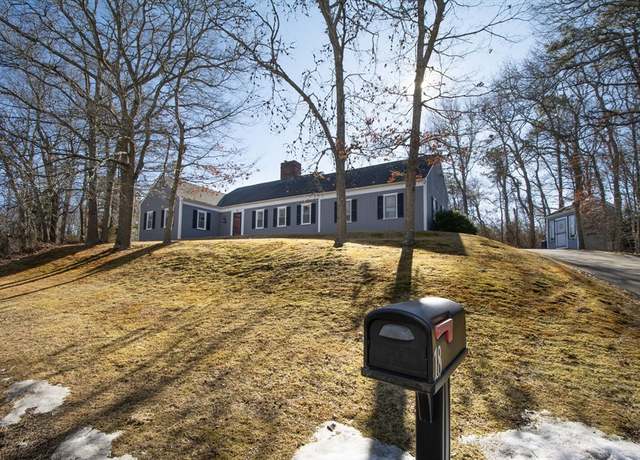 Property at 18 Laurel Ln, Sandwich, MA 02644, 3 beds, 3 baths
