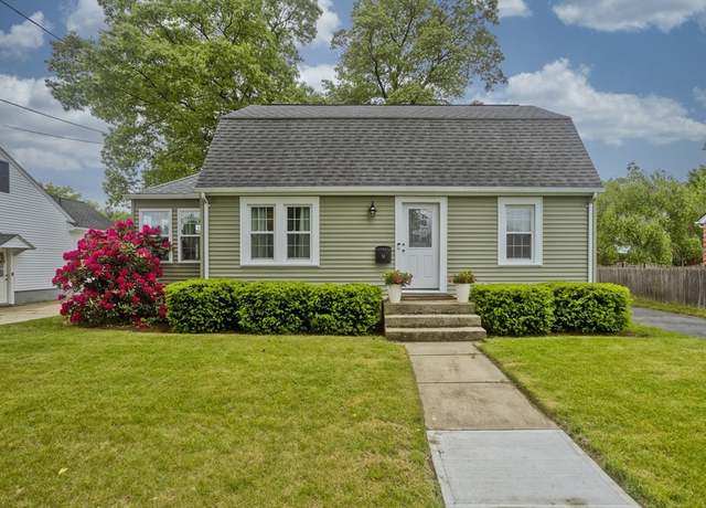 Property at 52 Gillette Cir, Springfield, MA 01118, 3 beds, 2 baths