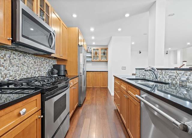 Property at 452 Park Dr Unit 12A, Boston, MA 02215, 3 beds, 3 baths