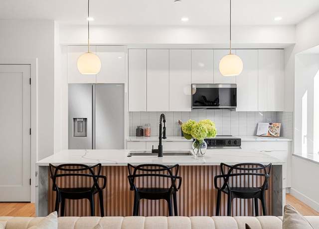 Property at 122 Washington St #22, Weymouth, MA 02188, 2 beds, 2.5 baths