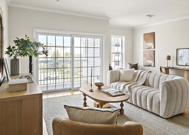 Property at 107 Clocktower Dr #303, Waltham, MA 02452, 2 beds, 2 baths