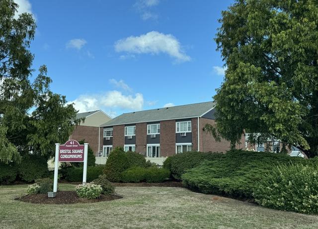 Property at 41 Foundry St Unit 22-8, Easton, MA 02375, 2 beds, 1.5 baths