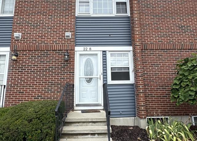 Property at 41 Foundry St Unit 22-8, Easton, MA 02375, 2 beds, 1.5 baths