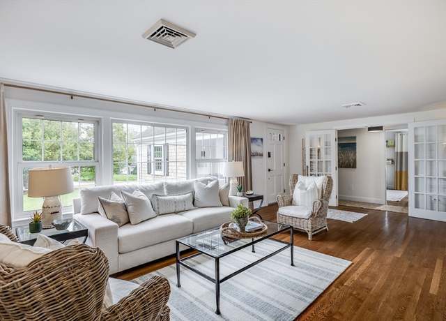 Property at 1 Port Run, Yarmouth, MA 02664, 3 beds, 2.5 baths