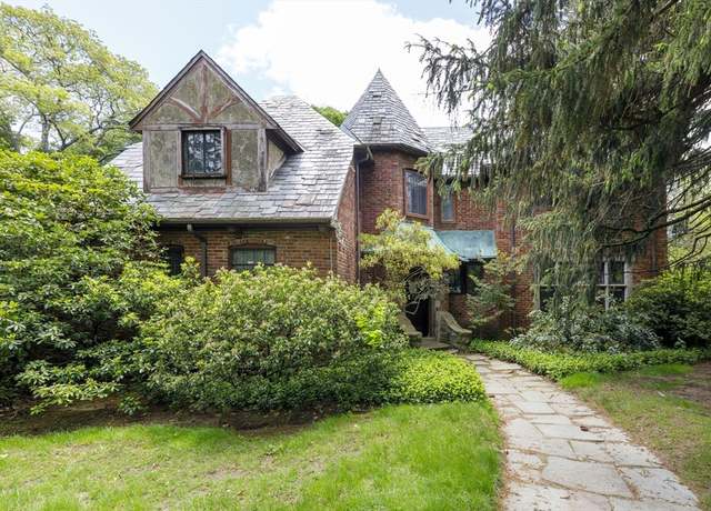 Property at 126 Homer St, Newton, MA 02459, 3 beds, 3.5 baths