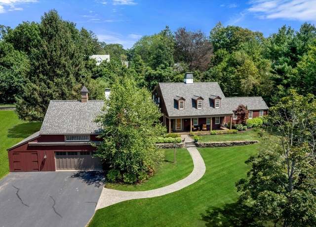 Property at 4 Hammond Way, Andover, MA 01810, 4 beds, 3.5 baths