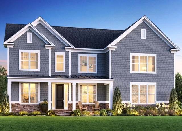 Property at 5 Town Line Rd #7, Hudson, MA 01749, 4 beds, 3.5 baths