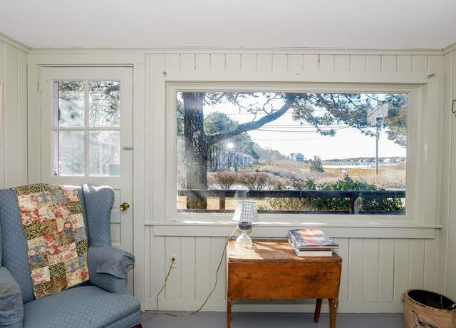 Property at 18 Ormond Dr, Falmouth, MA 02536, 3 beds, 1 bath