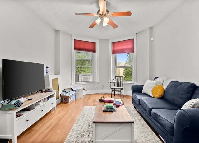 Property at 32 Winchester St #4, Brookline, MA 02446, 1 bed, 1 bath
