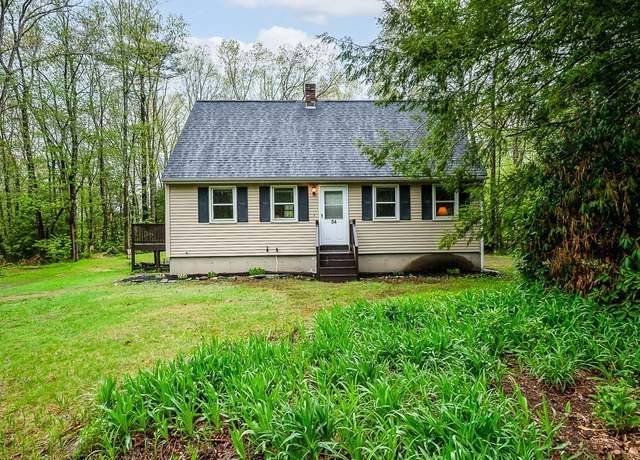 Property at 54 Number 10 Schoolhouse Rd, Charlton, MA 01507, 3 beds, 1.5 baths