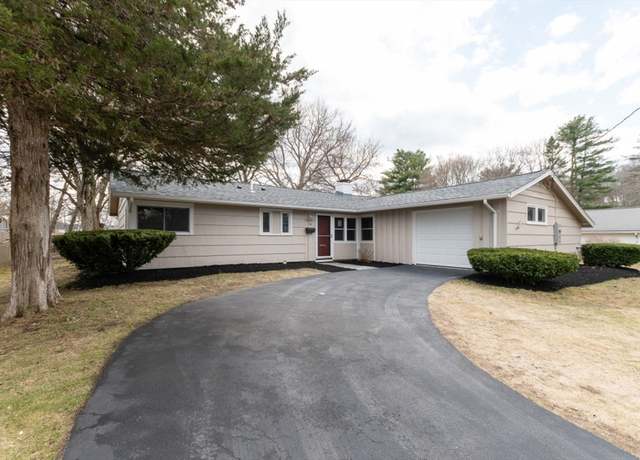 Property at 30 Ridgefield Dr, Framingham, MA 01701, 3 beds, 2 baths