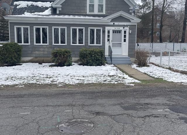 Property at 270 Lincoln St, Fitchburg, MA 01420, 4 beds, 1.5 baths
