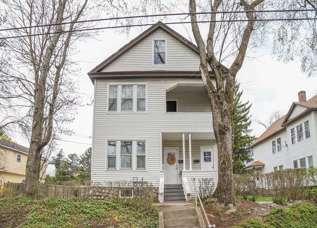 Property at 1093 W Boylston St, Worcester, MA 01606, 4 beds, 2 baths