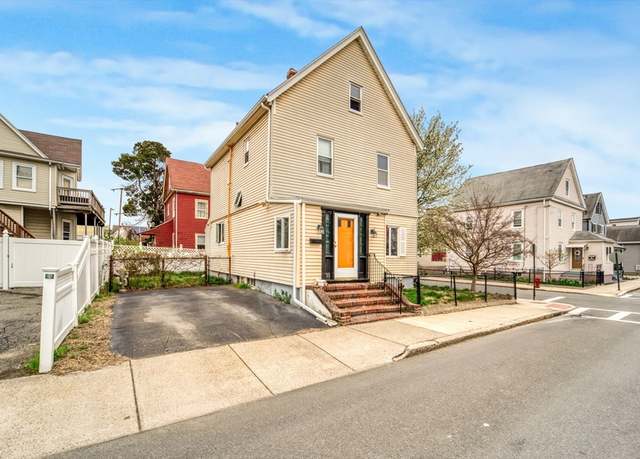 Property at 33 Montrose St, Everett, MA 02149, 5 beds, 1.5 baths