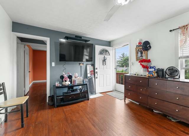 Property at 43 Huntington Ave, Worcester, MA 01606, 3 beds, 2 baths