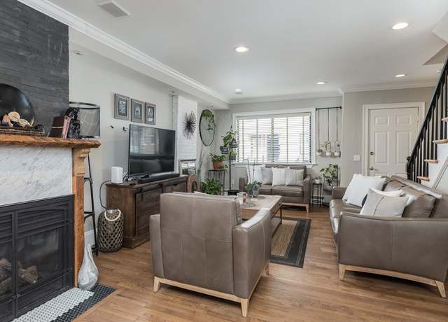 Property at 571 E 3rd St, Boston, MA 02127, 2 beds, 1 bath