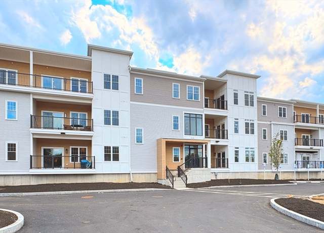 Property at 90 E Central St #202, Franklin, MA 02038, 2 beds, 2 baths