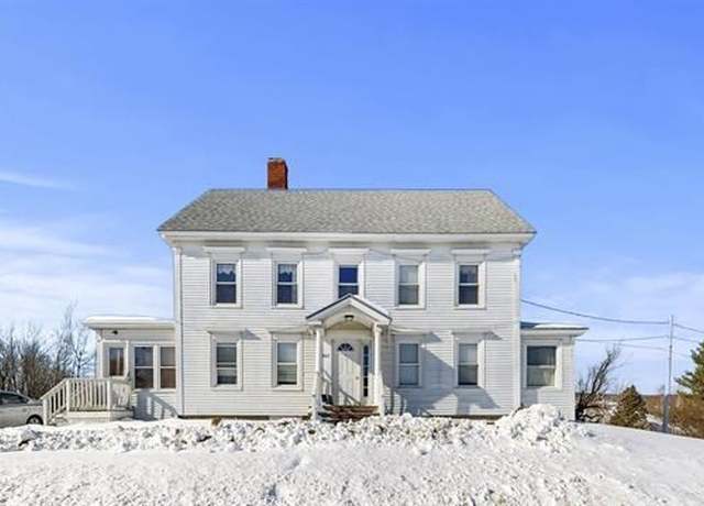 Property at 942 Lakeveiw Dr, China, ME 04358, 9 beds, 5 baths