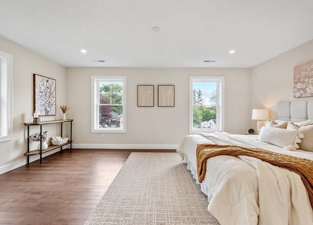 Property at 59b Mount Ave, Worcester, MA 01606, 3 beds, 2.5 baths