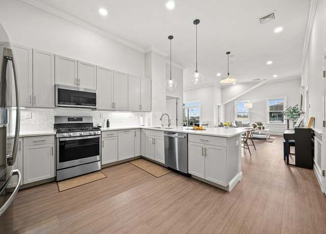 Property at 320 Middlesex Ave Unit B401, Medford, MA 02155, 2 beds, 2 baths