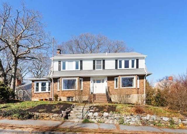 Property at 21 Bay View Dr, Swampscott, MA 01907, 5 beds, 2.5 baths