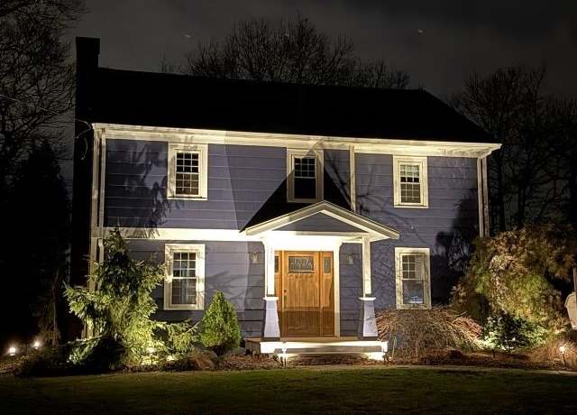 Property at 110 Atwell Cir, Marshfield, MA 02050, 4 beds, 2 baths