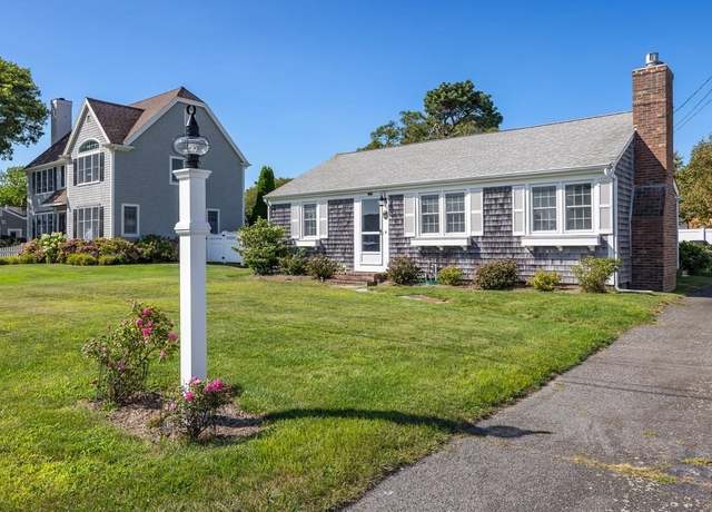 Property at 40 Shore Rd, Dennis, MA 02670, 3 beds, 2 baths