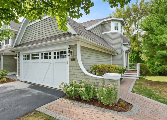 Property at 42 Seven Springs Ln Unit A, Burlington, MA 01803, 3 beds, 3.5 baths