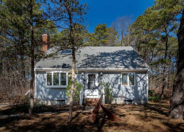 Property at 125 Governor Foss Dr, Wellfleet, MA 02667, 3 beds, 2.5 baths