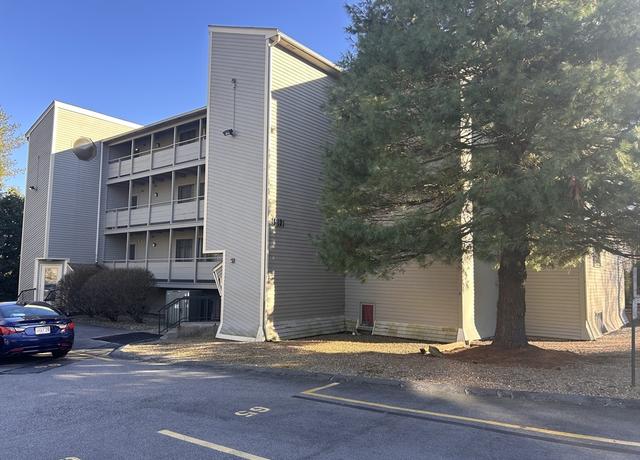 Property at 1201 Grafton St #73, Worcester, MA 01604, 2 beds, 1 bath
