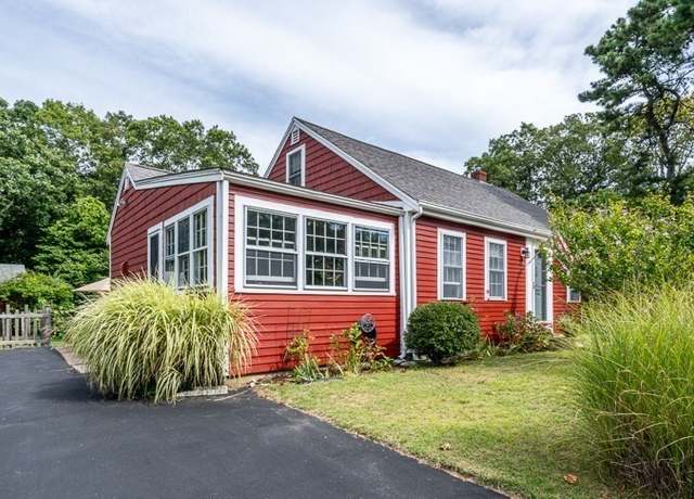 Property at 28 Bumpus Rd, Barnstable, MA 02601, 3 beds, 2 baths