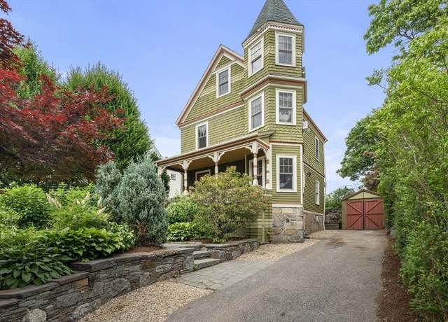 Property at 29 Dell Ave, Boston, MA 02136, 5 beds, 1.5 baths