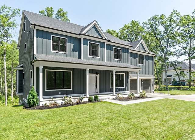 Property at 786 Main St, Hudson, MA 01749, 5 beds, 5.5 baths