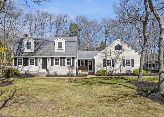 Property at 31 Holly Ridge Dr, Sandwich, MA 02563, 3 beds, 2.5 baths