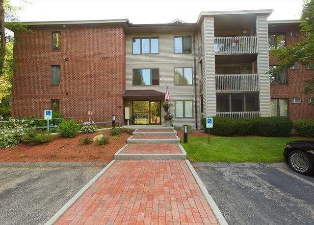 Property at 300 Candlewood Park #32, Nashua, NH 03062, 2 beds, 1 bath