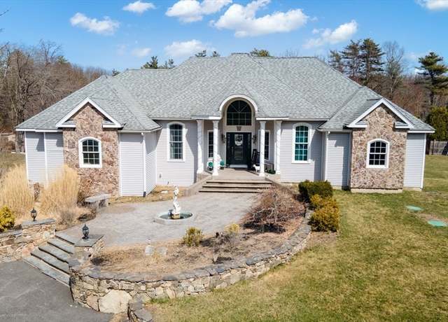 Property at 427 Yellow Hill Rd, Fall River, MA 02722, 3 beds, 2 baths