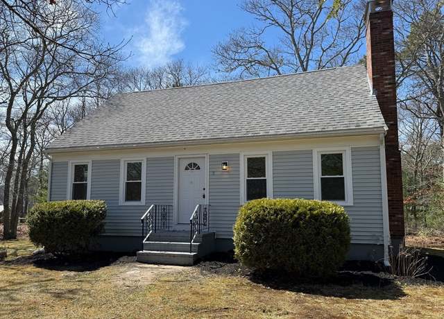Property at 3 Spinnaker Ln, Bourne, MA 02559, 3 beds, 2 baths